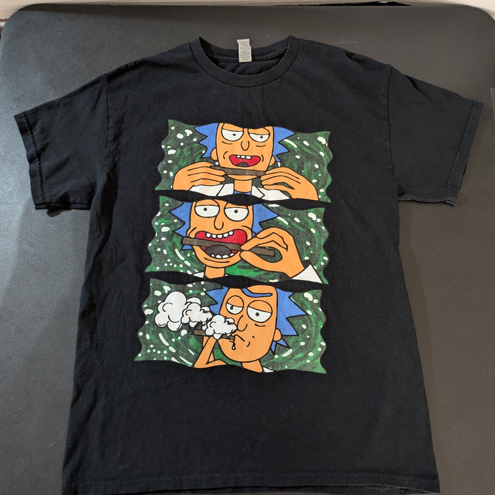Rick And Morty Blunt Smoking Black Short Sleeve Tee